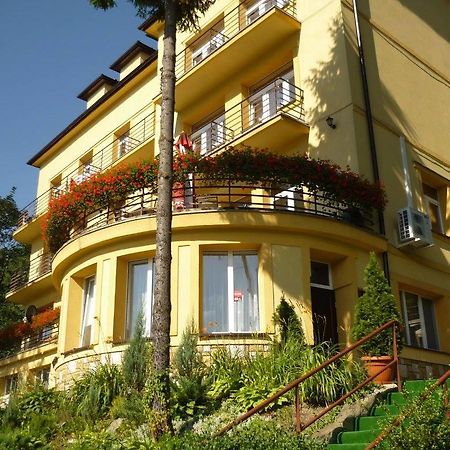Bozy Dar Bed & Breakfast Krynica Zdroj Dış mekan fotoğraf